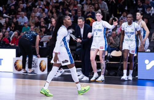 Basket Landes met fin à la belle histoire de Tarbes et se qualifie en finale !