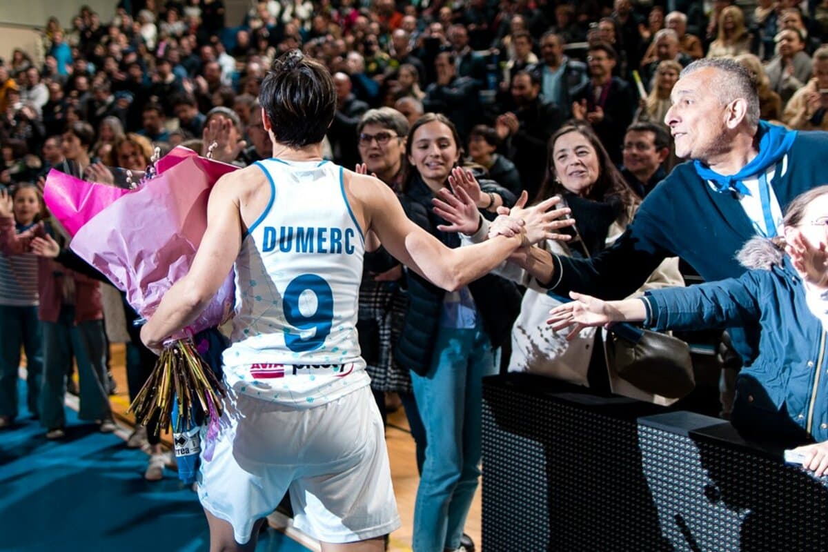 Céline Dumerc, les adieux (probables) d&rsquo;une reine : 20e joueuse de l&rsquo;histoire au dessus des 2 000 points en carrière !