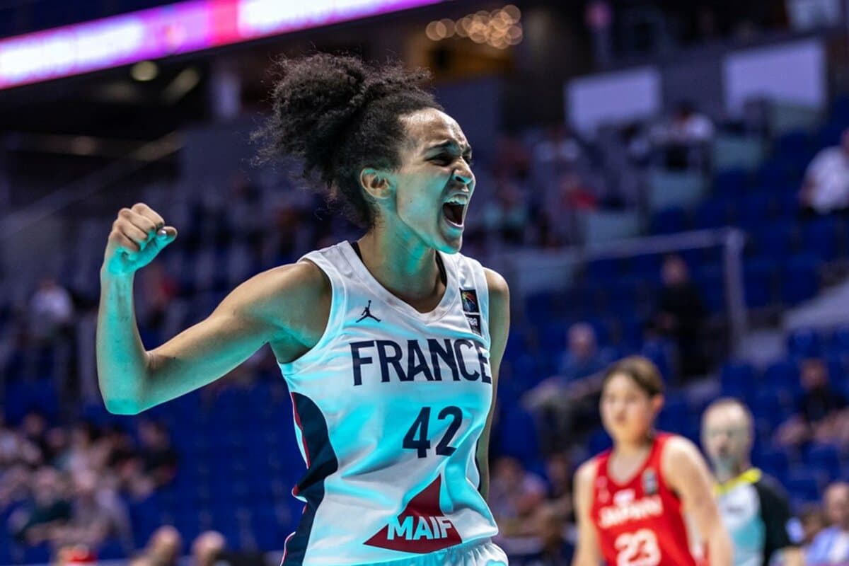 Immense (36 points), Leïla Lacan porte l&rsquo;équipe de France U19 en demi-finale de la Coupe du Monde !