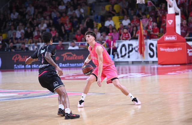 Derrière Maxence Lemoine (17 points), Strasbourg frustre Boulazac au Rhénus