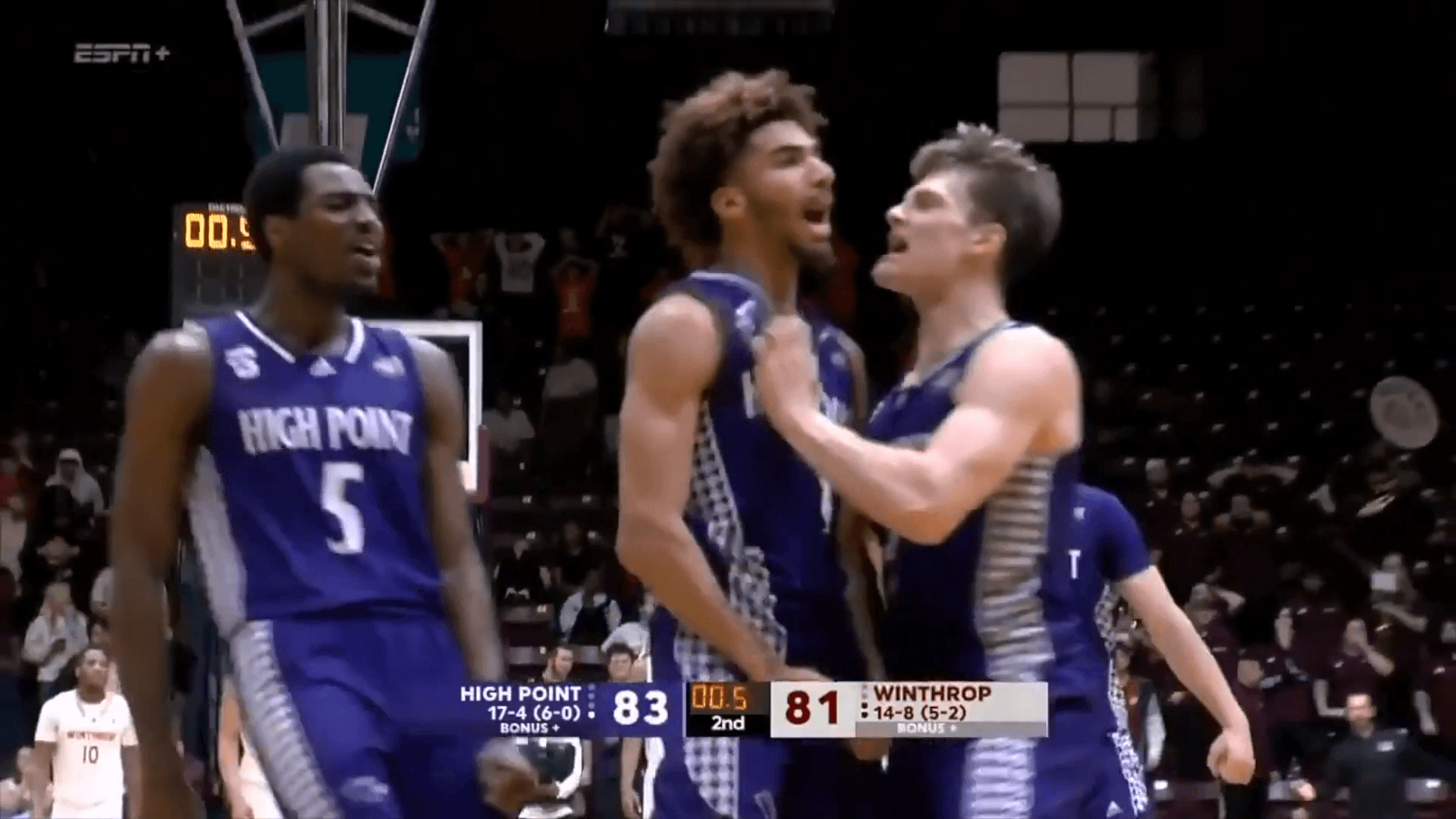 Kezza Giffa marque 37 points et un game-winner : record de la saison pour un Français en NCAA