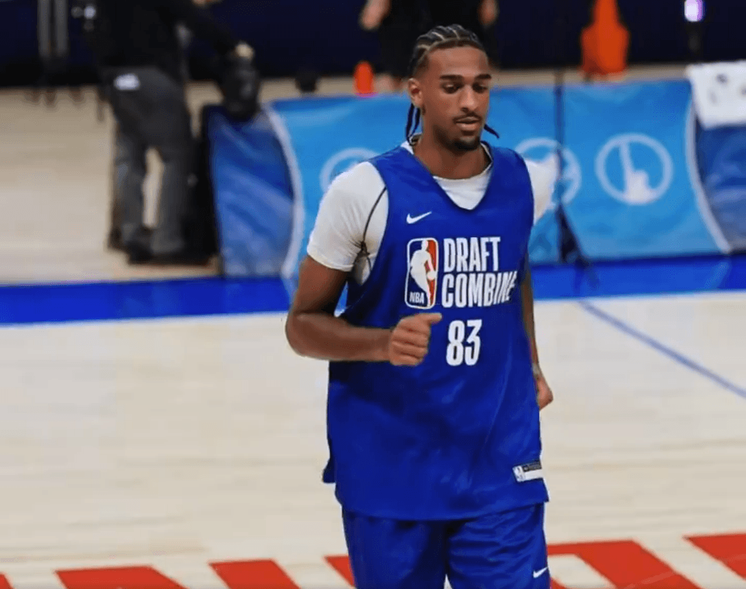 Alexandre Sarr marque des points au NBA Combine