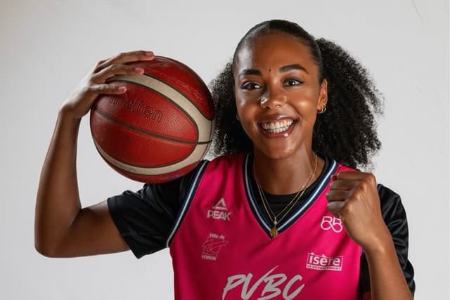 L’ASVEL Féminin poursuit sa reconstruction avec une intérieure membre du meilleur cinq de LF2 !