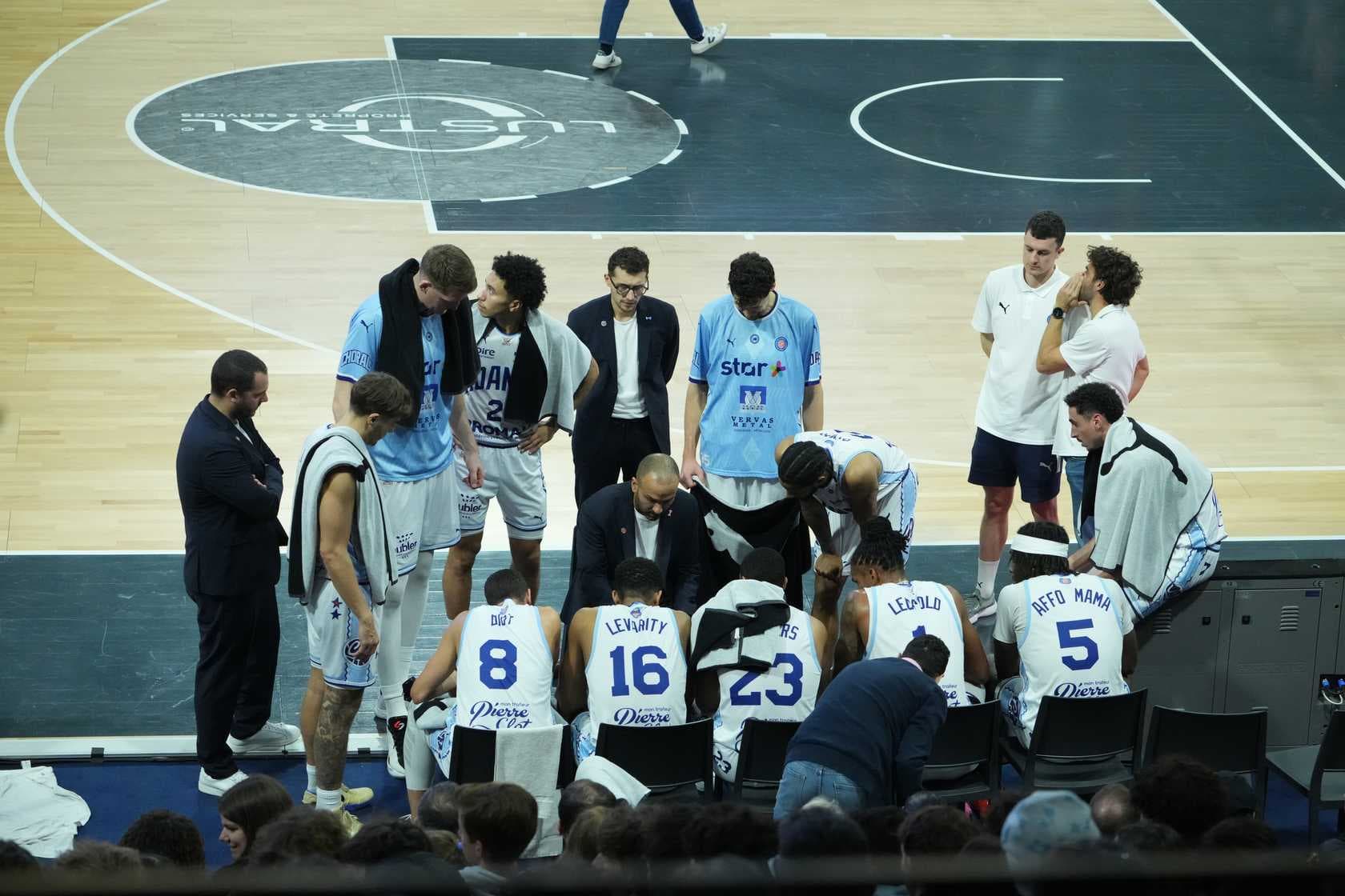 À Roanne, T.J. Parker se dit « très, très heureux »