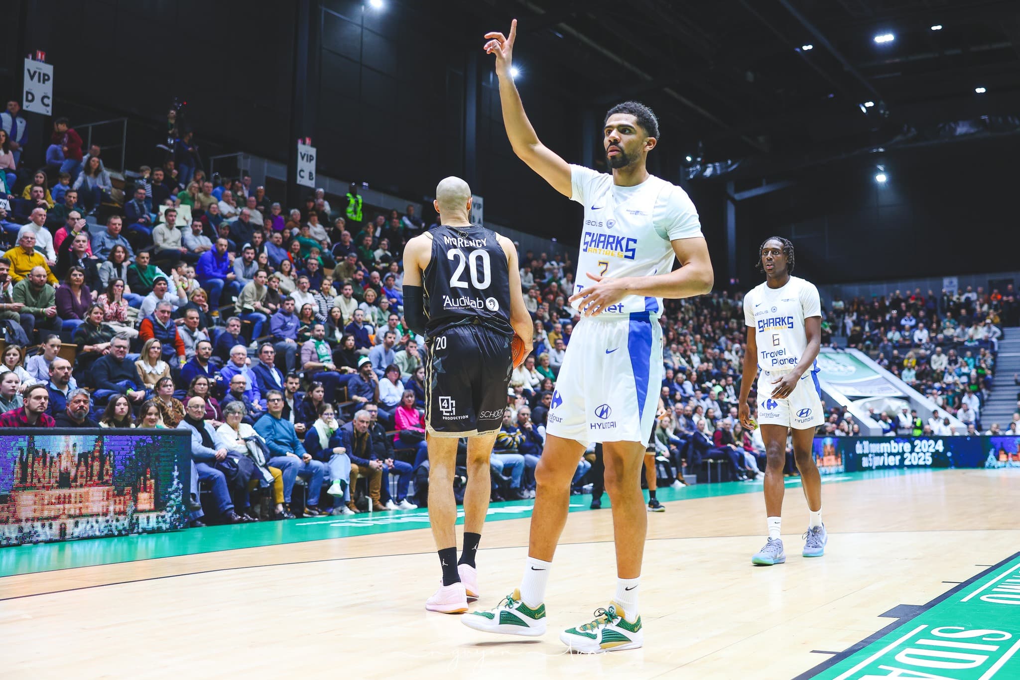 Bathiste Tchouaffé allonge son aventure à Antibes jusqu’en 2027