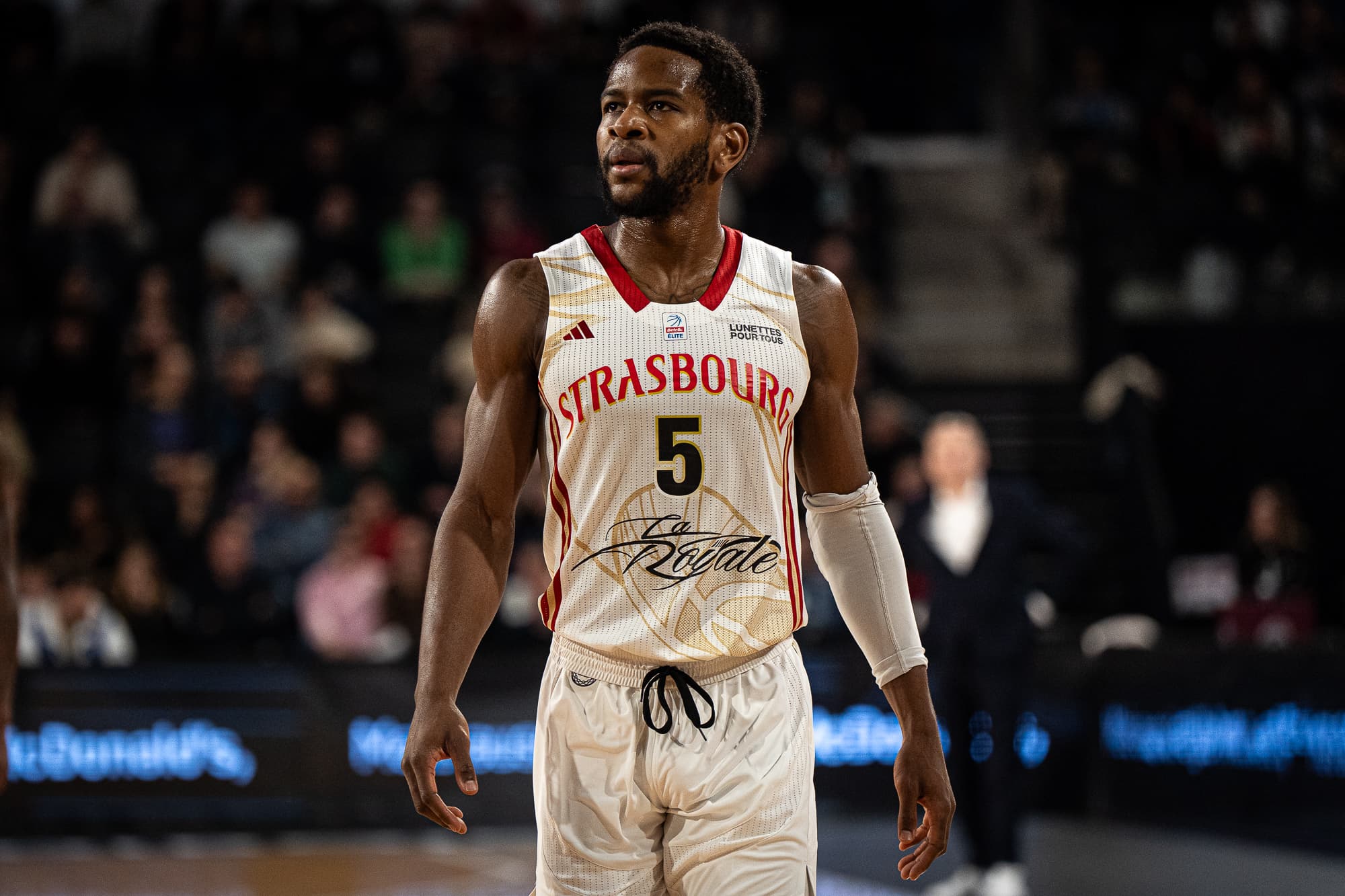 Dominic Artis visé par les critiques à Strasbourg… mais indéboulonnable ?