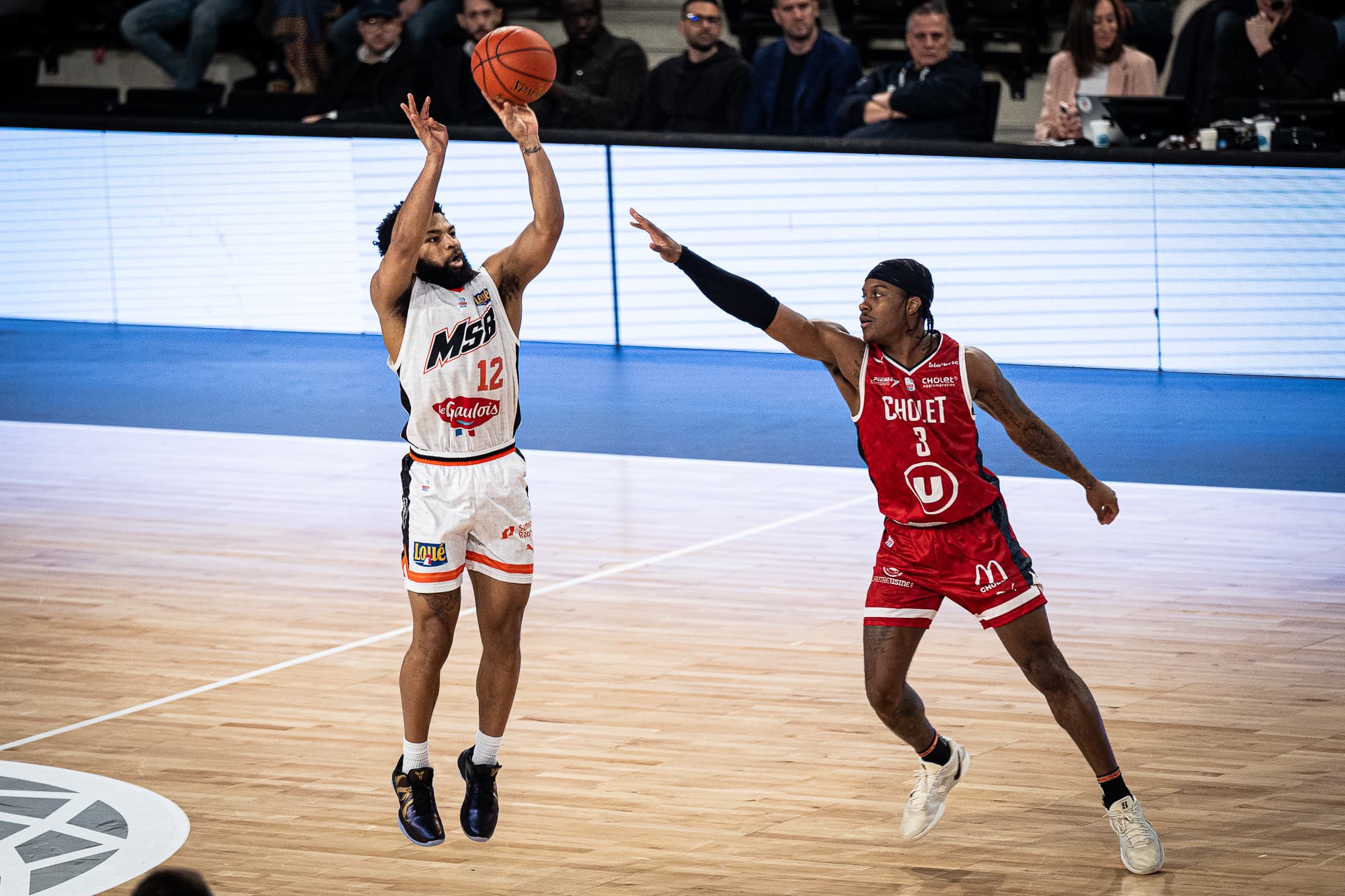 Coup double en février pour Trevor Hudgins : le MVP du mois après la Leaders Cup