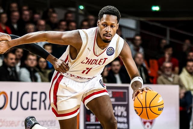 « Il a pris l’équipe sur ses épaules » : Ultra-clutch à Boulazac, Gérald Ayayi a sorti sa cape de super-héros pour sauver Cholet