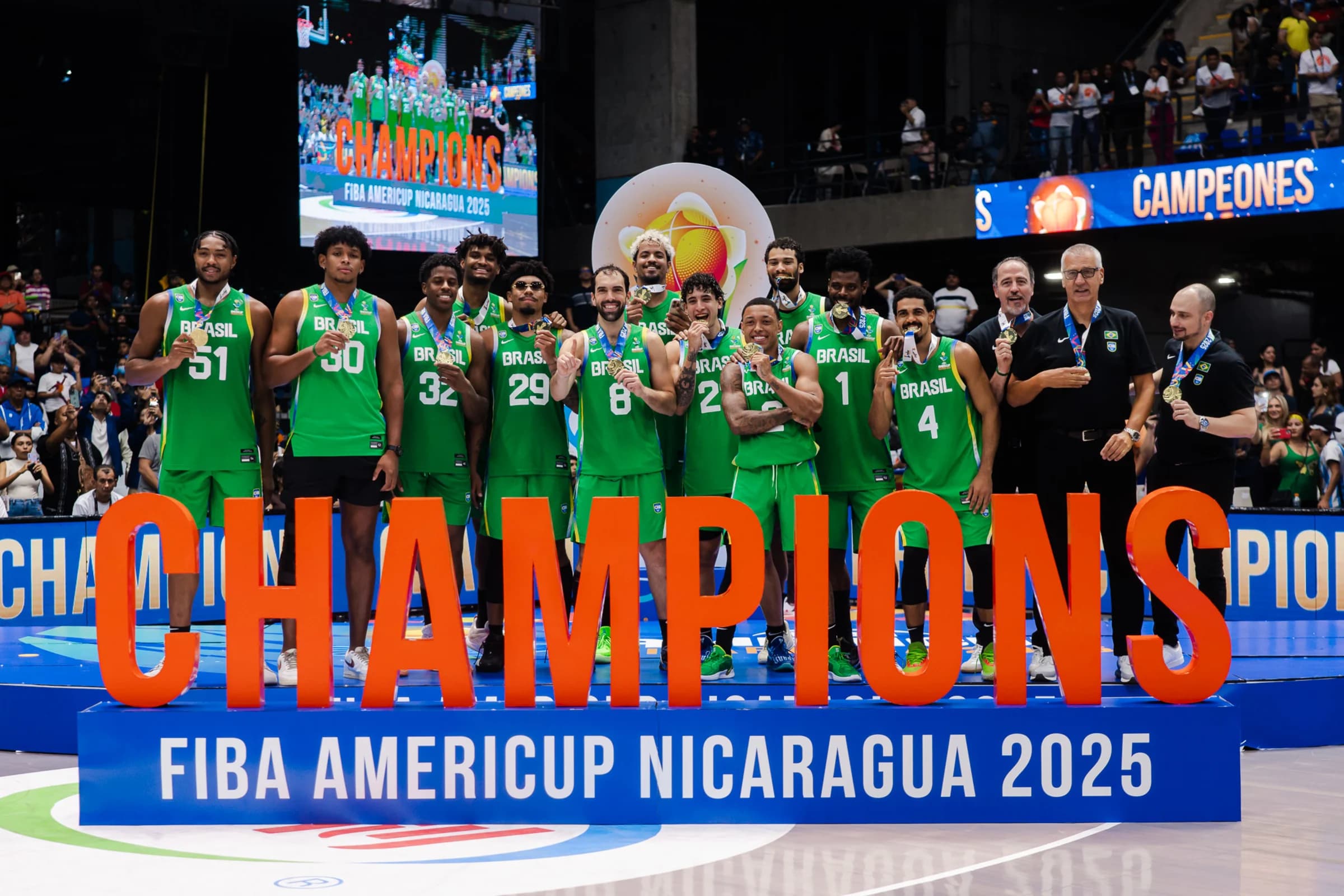 Le Brésil remporte sa première AmeriCup depuis 16 ans avec un Yago Santos MVP