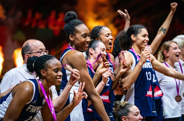 Les Bleues se consolent avec la médaille de bronze !