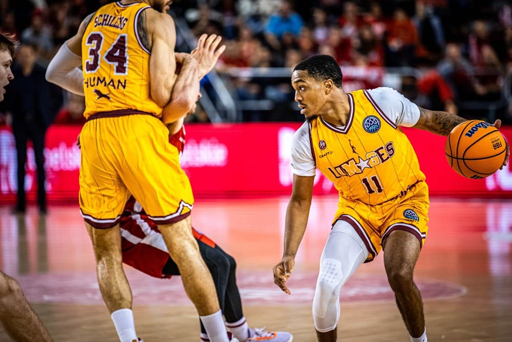 Bryce Jones et Strahinja Gavrilovic sur la route de Nanterre en BCL
