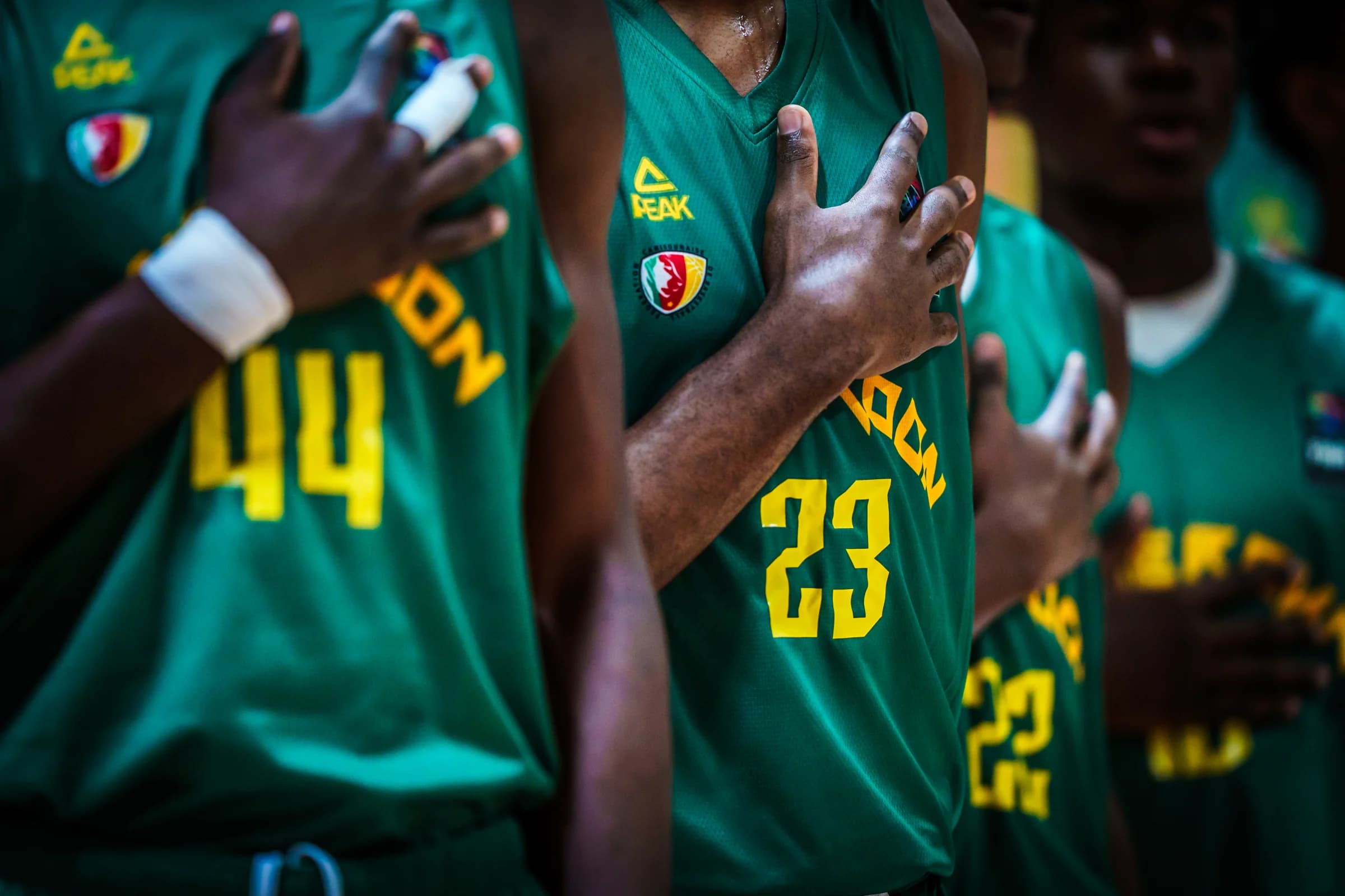 [Vidéo] Un U19 du Cameroun dunke contre son camp dans les derniers instants… et son équipe perd le match !