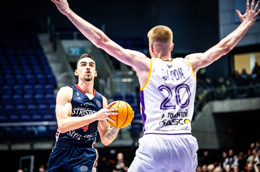 Strasbourg s’impose tranquillement à Holon