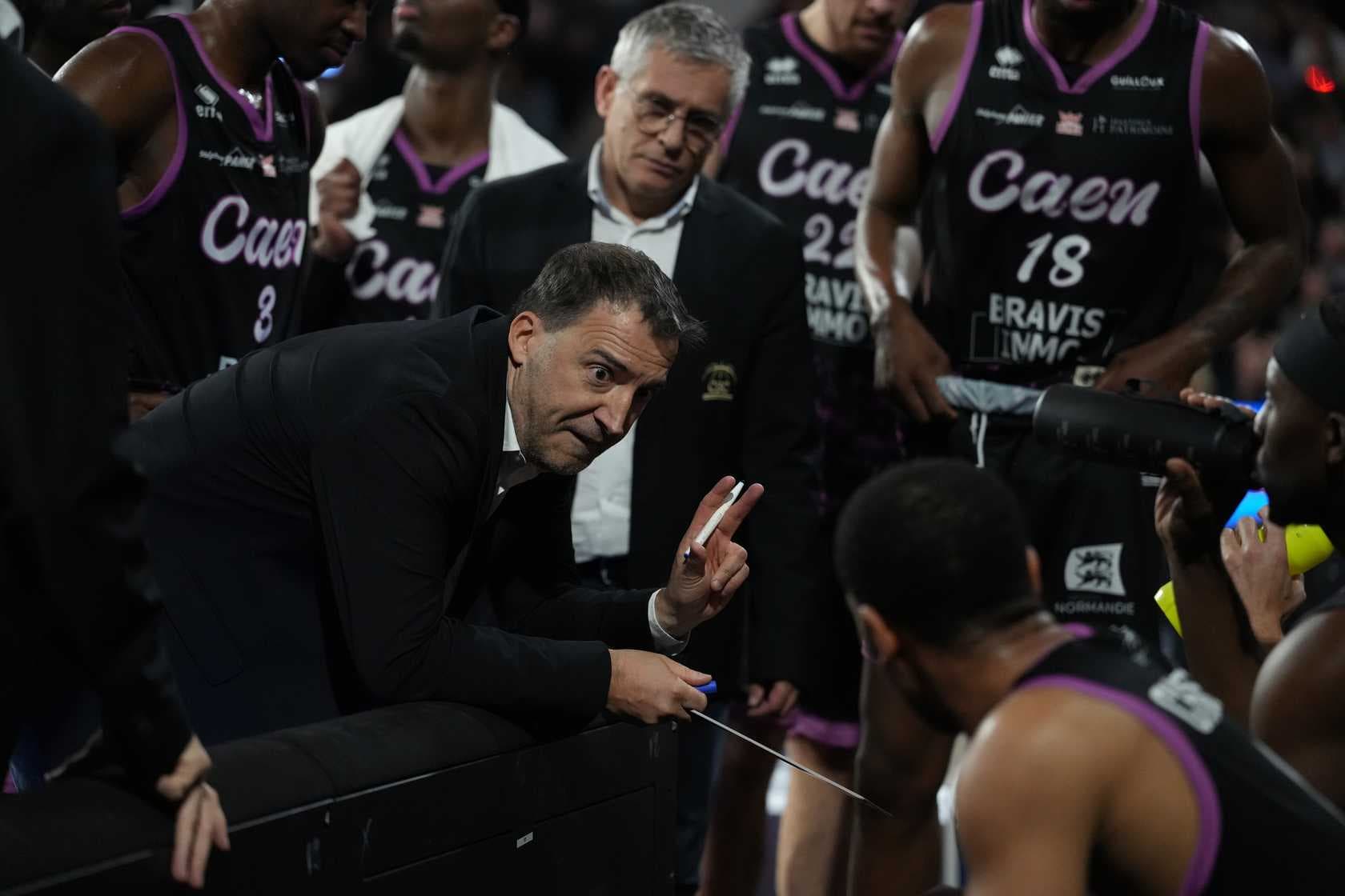Stéphane Eberlin et Caen sous très grosse pression à Poitiers pour le dernier match de l’année
