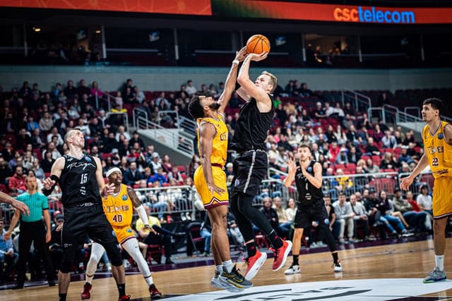 Limoges prend une gifle à Riga