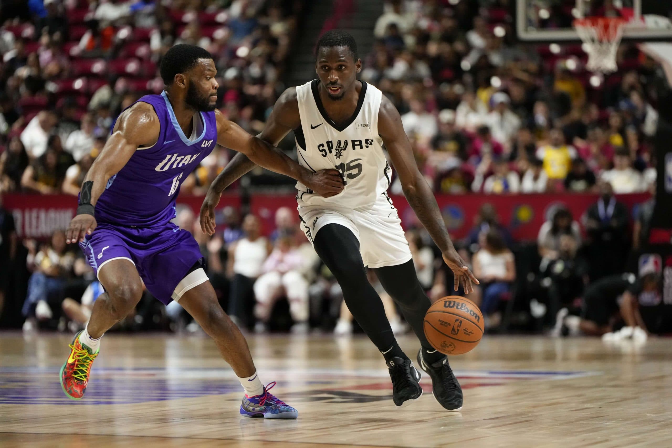 Ce joueur des Spurs suspendu deux matchs après la bagarre avec l’Argentine
