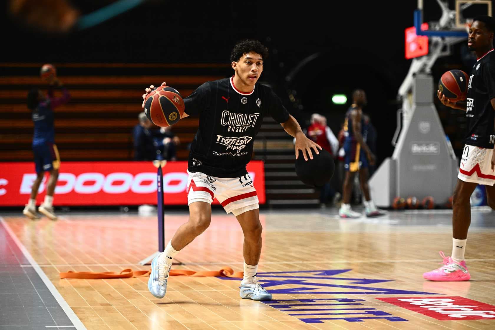 À 16 ans, Aaron Towo-Nansi continue d’éblouir avec Cholet Basket