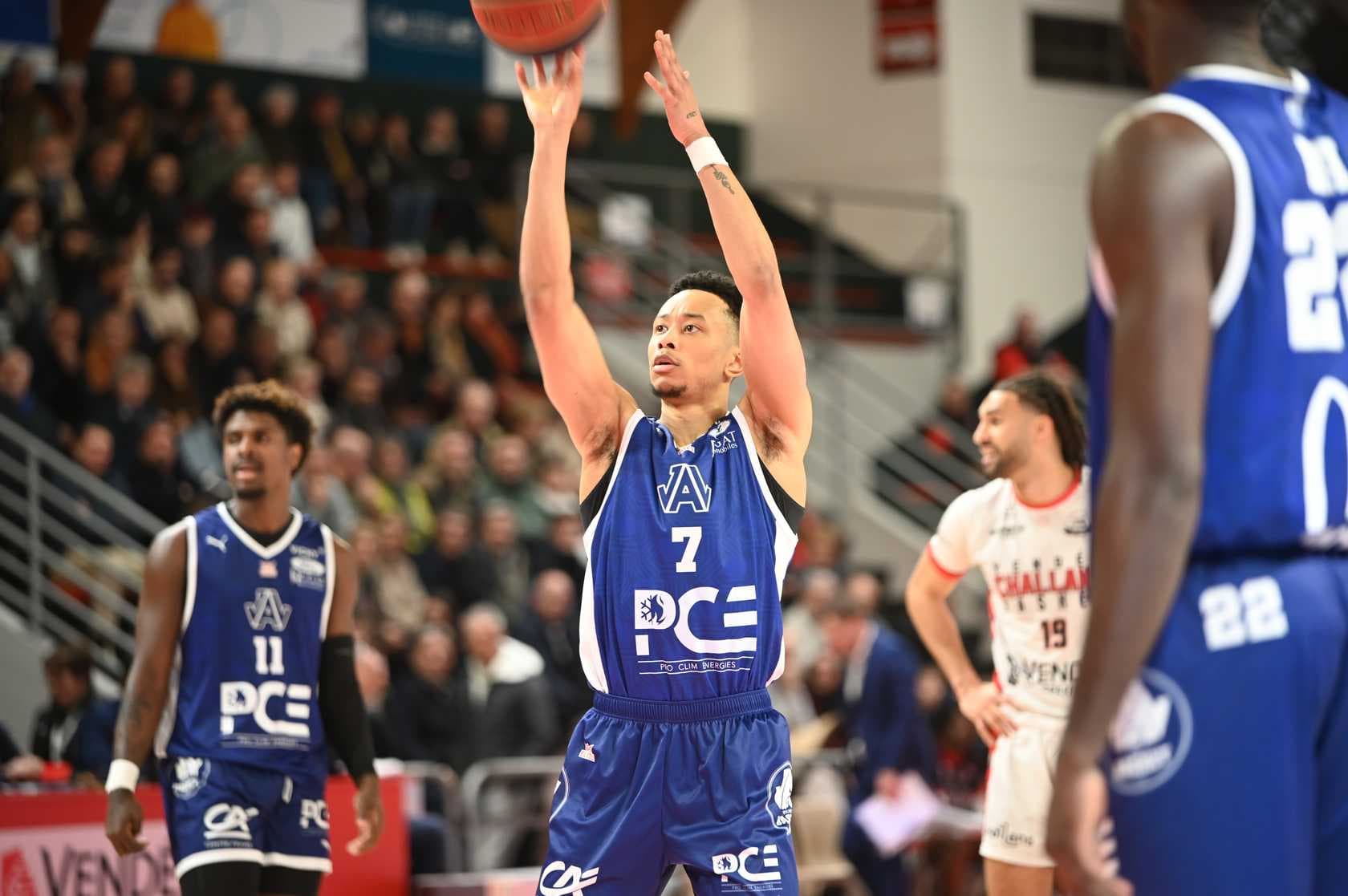 Vidéo : Entre famille et Leaders Cup, la période dorée de l’Américain Jordan Shepherd à Vichy