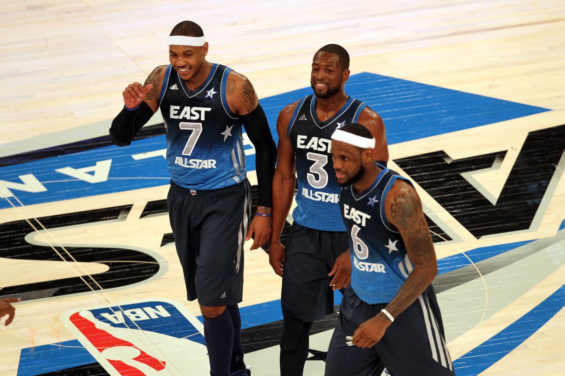 « Un moment pour la vie » : Carmelo Anthony intronisé au Hall of Fame par deux légendes NBA qu’il n’oubliera jamais