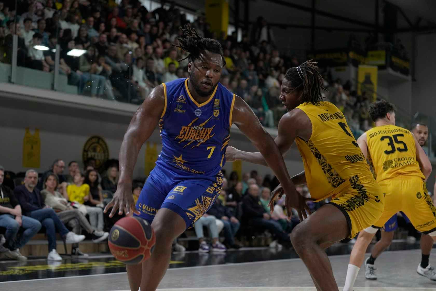 Évreux n’abdique pas pour le maintien à Fos, Boulazac gagne au SCABB malgré les 35 points de Briki