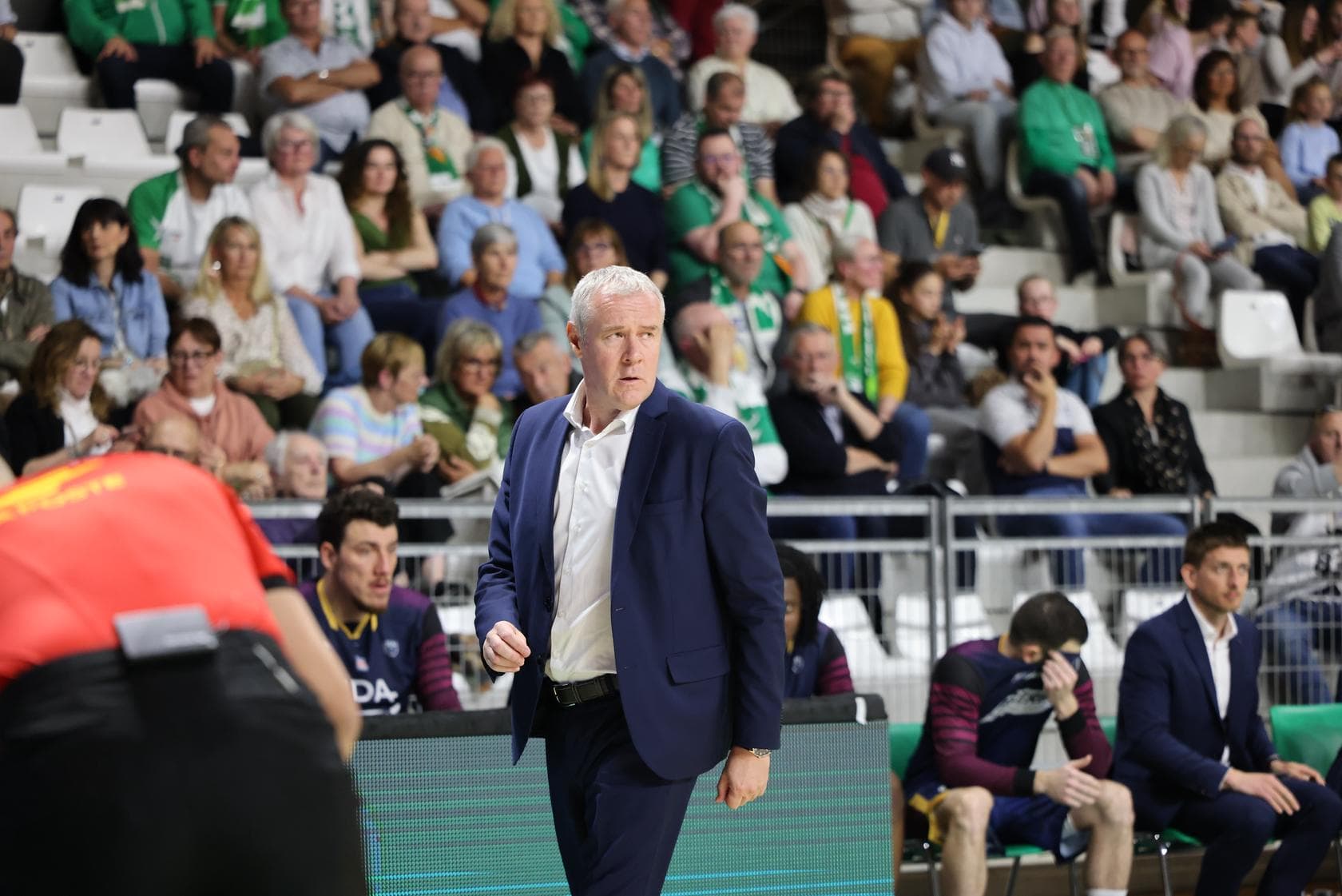 « On ne saura jamais vraiment ce que valait cette équipe » : Laurent Legname quitte le banc de Dijon avec des regrets