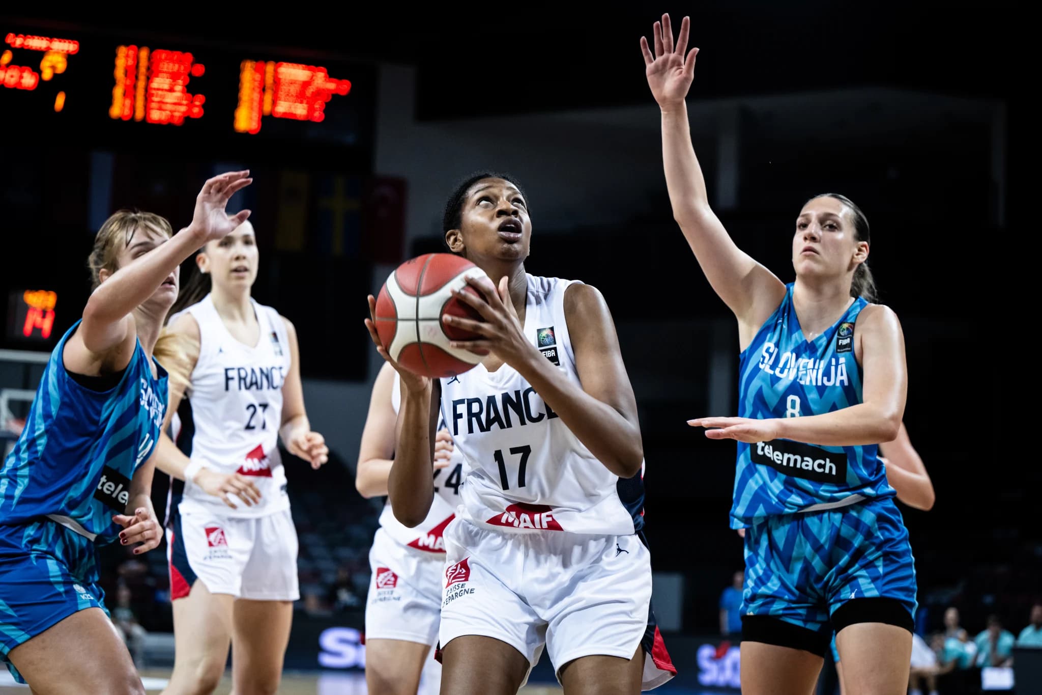 Les Bleuettes débutent bien la défense de leur titre à l&rsquo;EuroBasket : victoire contre la Slovénie