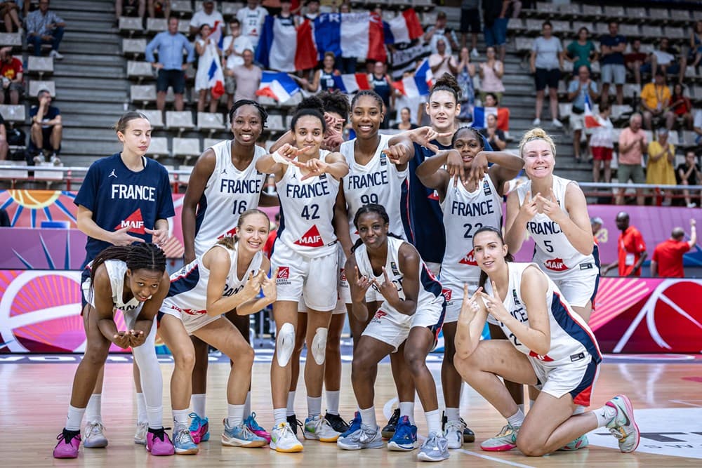 Derrière pendant plus de 38 minutes, les Bleuettes arrachent leur place en quart de finale de la Coupe du Monde U19