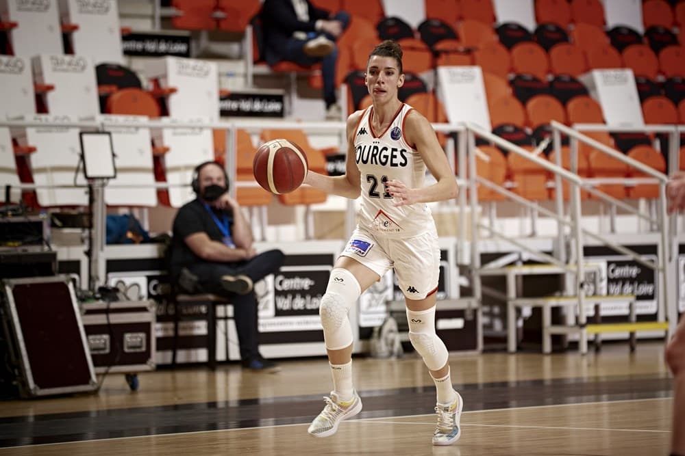 [Vidéo] L’interview de Laetitia Guapo, lauréate du trophée Alain Gilles