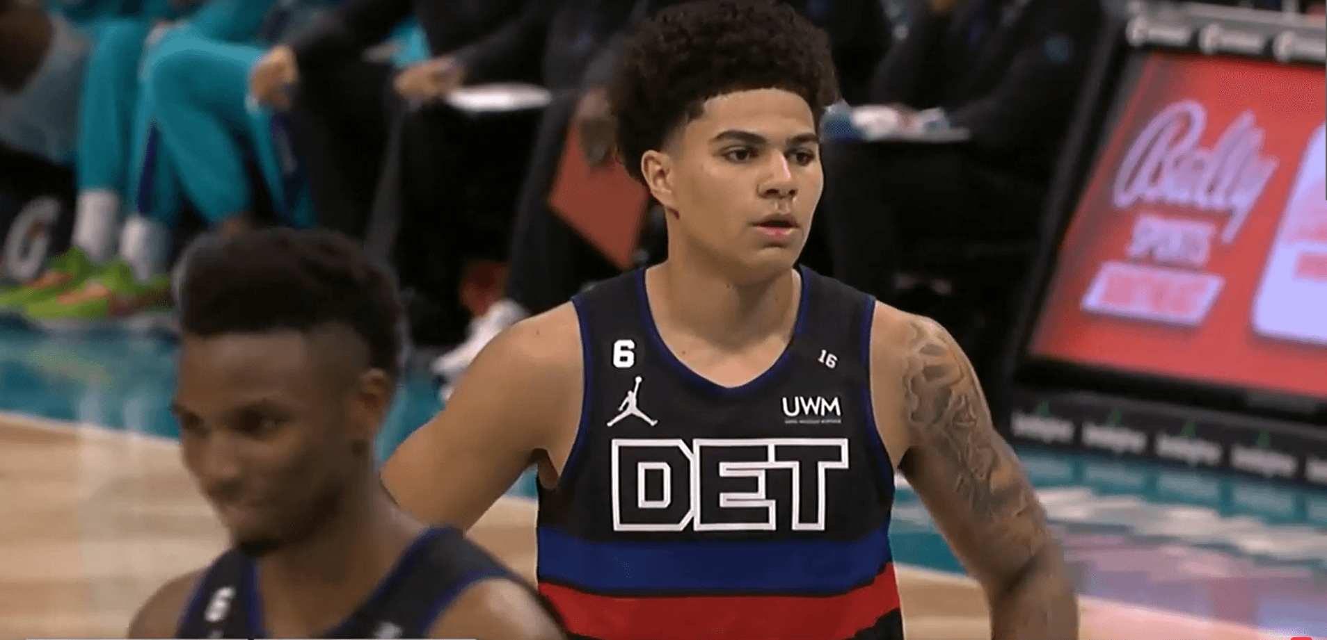 Killian Hayes en double-double, Evan Fournier toujours cloué au banc