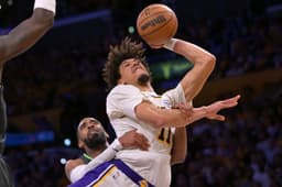 Jaxson Hayes et les Lakers face à Minnesota lors du premier tour des playoffs NBA 2025