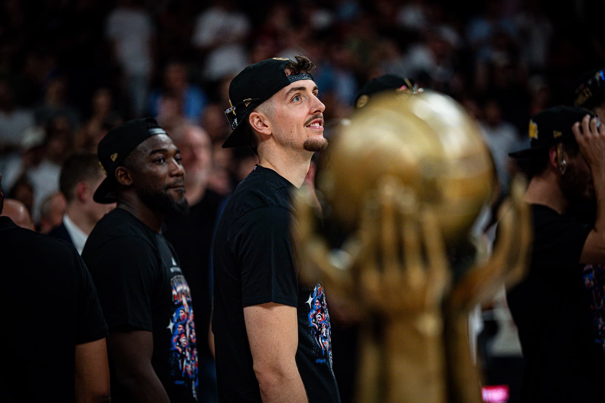 Daulton Hommes s’ajoute à la liste des prolongations au Paris Basketball