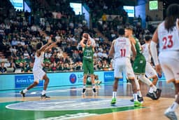 Hugo Invernizzi a sonné la révolte pour Limoges face à Monaco après une première mi-temps à sens unique en faveur des visiteurs.