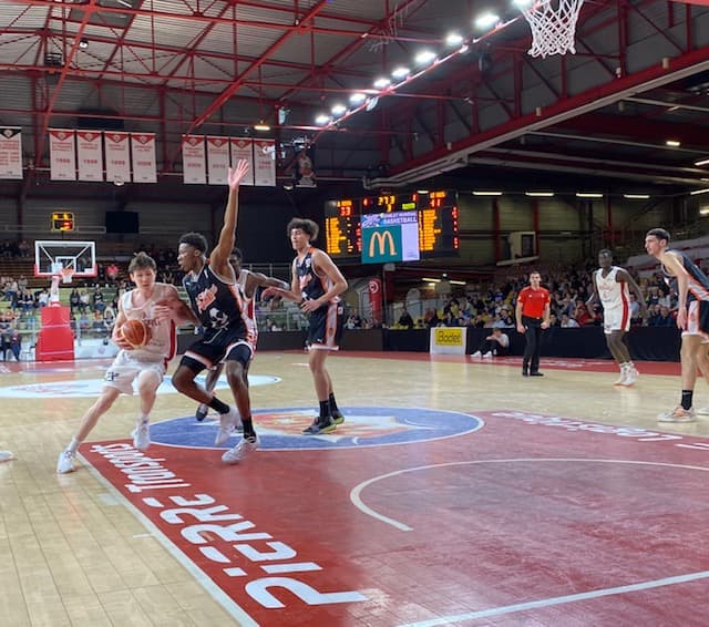 La JL Bourg en finale du Cholet Mondial Basket, six jours après avoir perdu son coach