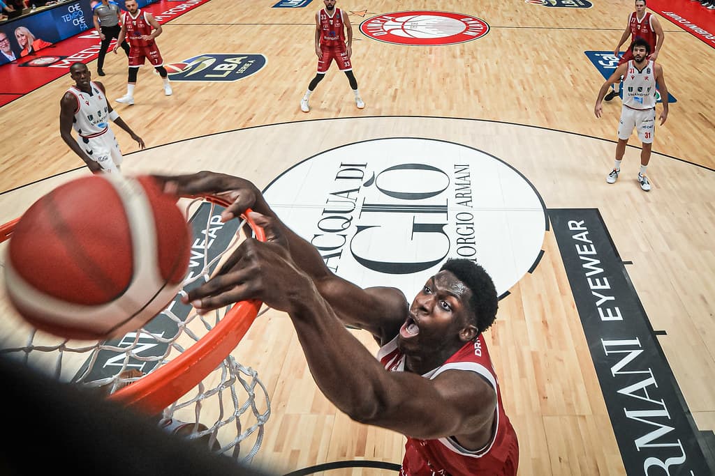 Ismael Kamagaté lance enfin sa saison avec Milan, le pivot a joué ses premières vraies minutes
