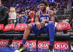 Joel Embid sous le maillot de Philadelphie face à New York au Madison Square Garden
