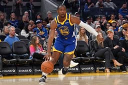 Jonathan Kuminga sous le maillot des Warriors face à Memphis