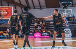 Les JSA Bordeaux ont lancé leur saison de NM1 sur le parquet de Tarbes