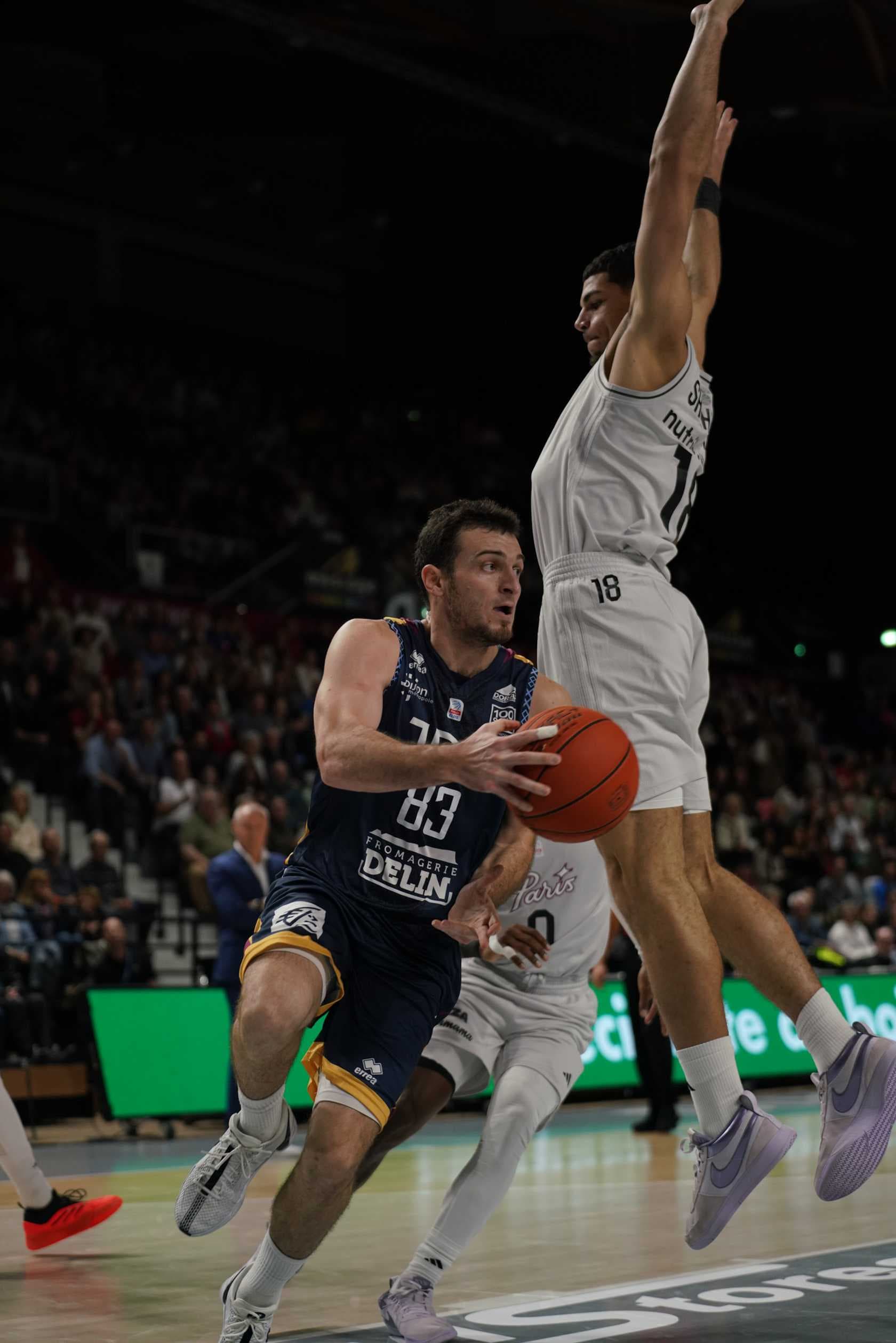 Dijon s’offre un exploit contre Paris : l’ASVEL redevient leader avant la dernière journée !