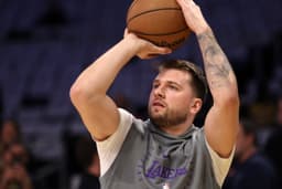 Luka Doncic sous le maillot des Lakers avant sa transformation physique