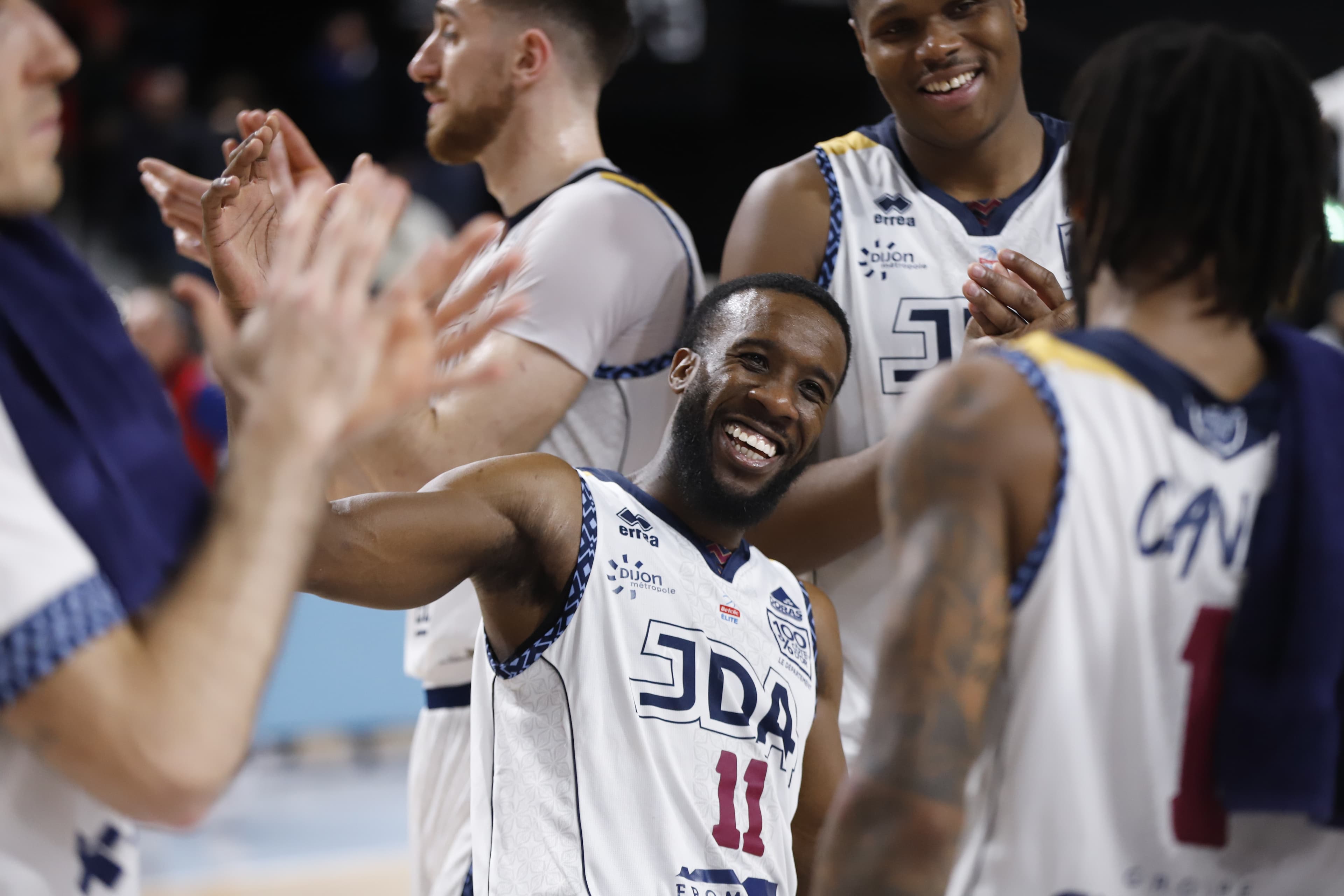 Dijon maîtrise Saint-Quentin, Strasbourg revient de nulle part contre Le Portel