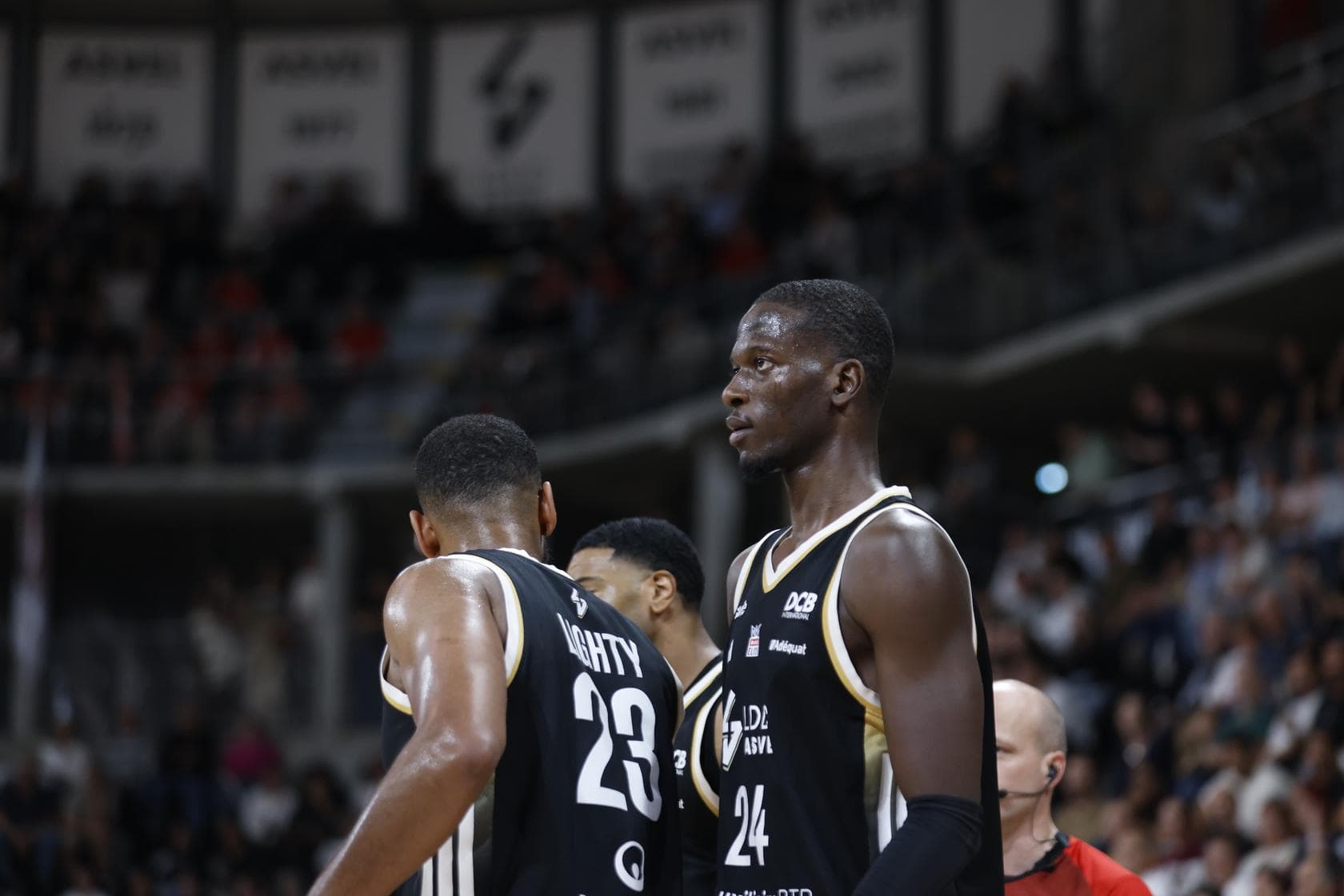 50 millions, seulement trois joueurs conservés et Daniel Theis ciblé : les dernières infos sur l’ASVEL