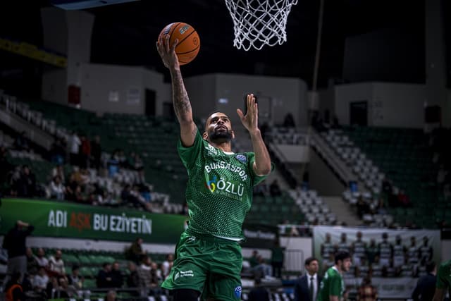 Turquie : Michineau et Gavrilovic en vue face à l’Anadolu Efes