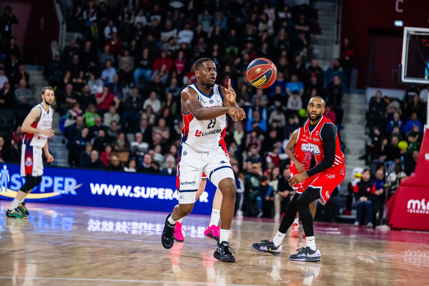 Nantes prolonge Hugo Mienandi : pari réussi pour l’ancien du MSB