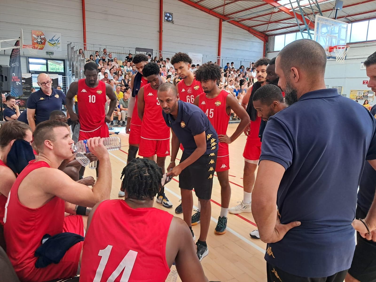 Orléans écrase Caen avec 5 joueurs à 10 points ou plus