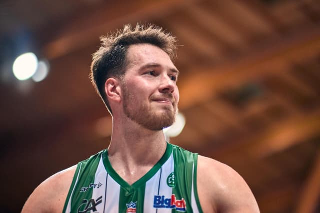 Hugo Invernizzi sur la renaissance finale de Limoges : « On voulait surtout montrer qu’on était une équipe correcte »