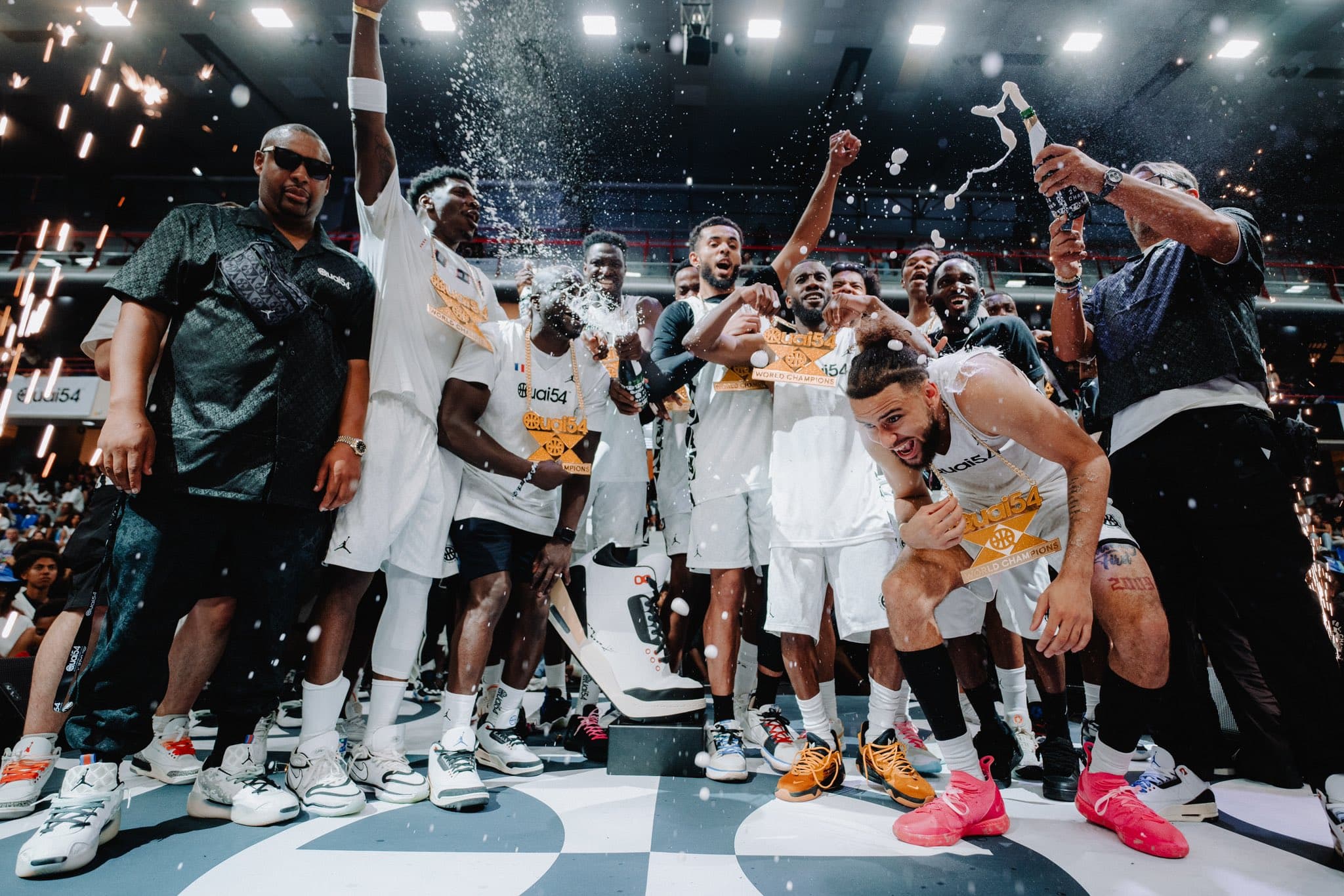 Hoodmix remporte le Quai 54, Allan Dokossi MVP