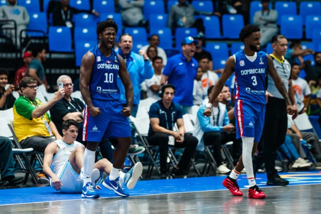[Vidéo] Scène surréaliste à l’AmeriCup : bagarre générale entre l’Argentine et la République dominicaine