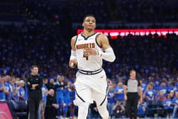 Russell Westbrook sous le maillot des Denver Nuggets face à Oklahoma City