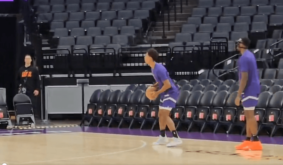 Complimenté par Frank Vogel et Devin Booker, Théo Maledon s’acclimate aux Phoenix Suns