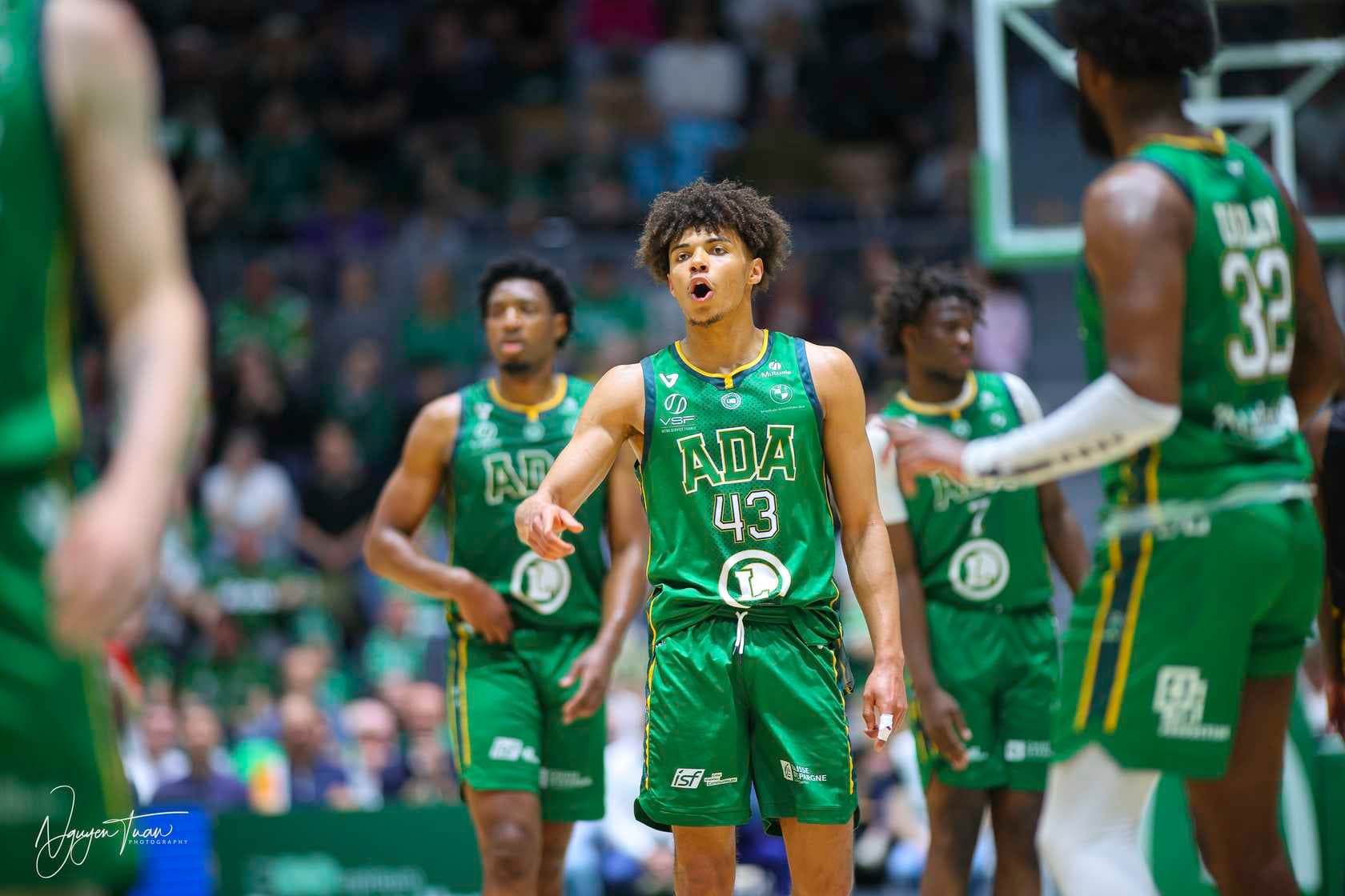 Maxime Sconard, l’une des révélations de la saison en Pro B, reste à l’ADA Blois